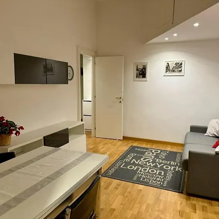 Appartement Modern Near California Metro Station For The Fashion Week Milan